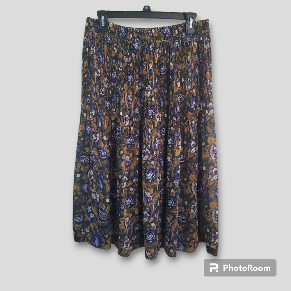 Sag Harbor Petites vintage pleated midi sheer skirt, size M Garden Floral